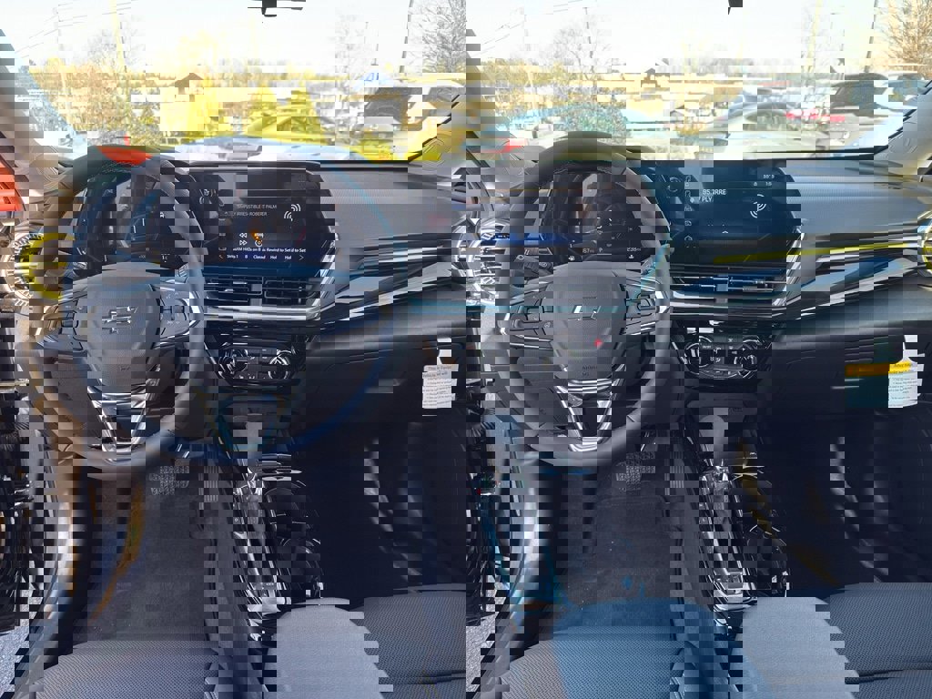 New 2026 Chevrolet Trax ACTIV w/ Sunroof Package image 18