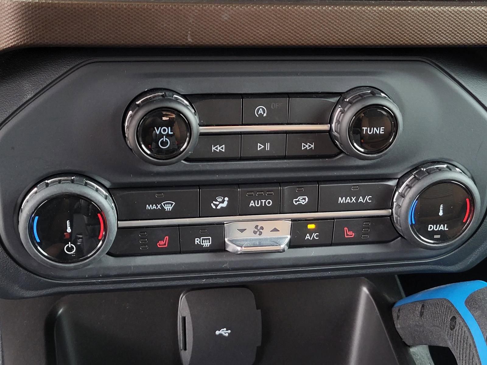 Used 2022 Ford Bronco Outer Banks AWD/4WD image 21