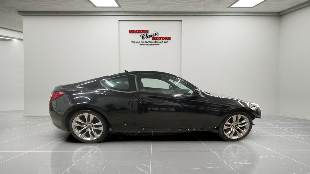 Used 2013 Hyundai Genesis 2.0T RWD image 8