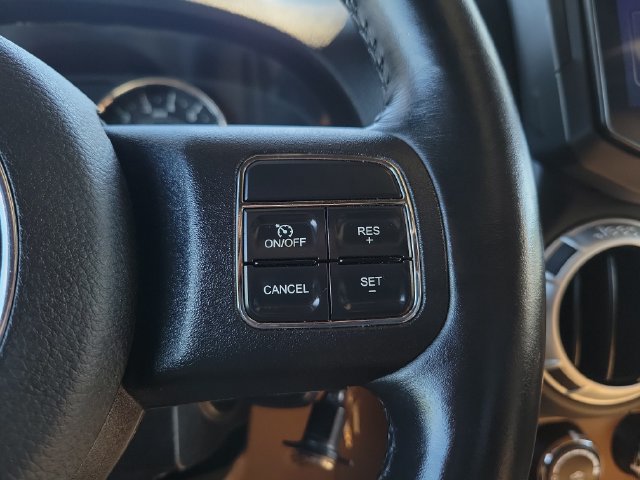 Used 2012 Jeep Wrangler Rubicon w/ PWR Convenience Group AWD/4WD image 19
