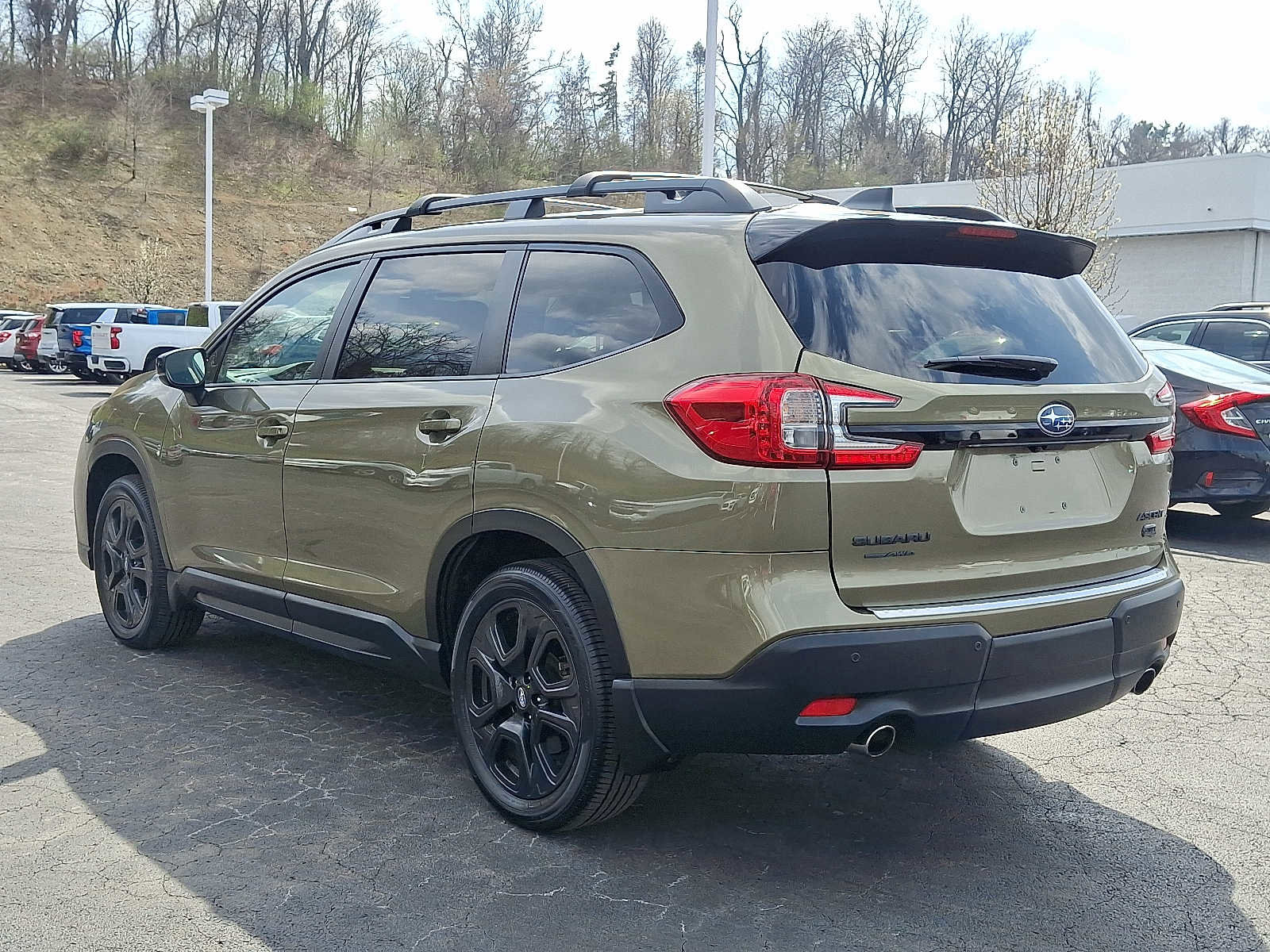 Used 2024 Subaru Ascent Onyx Edition image 4