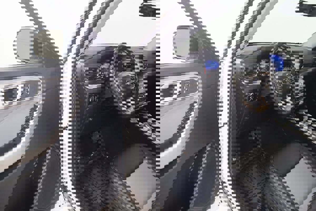 Used 2023 Ford Explorer XLT w/ Equipment Group 202A image 48