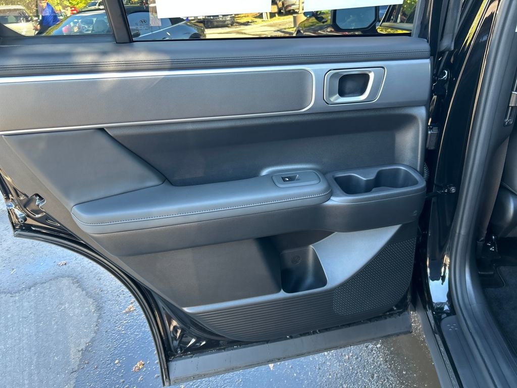 Used 2025 Hyundai Santa Fe SEL image 21