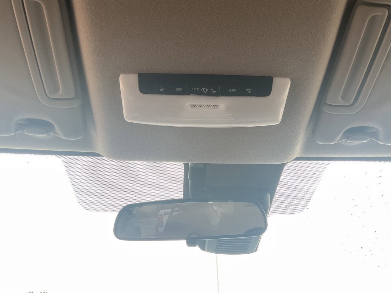 Used 2025 Nissan Versa SV FWD image 15