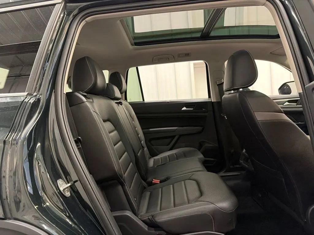 Used 2021 Volkswagen Atlas SEL Premium AWD/4WD image 20