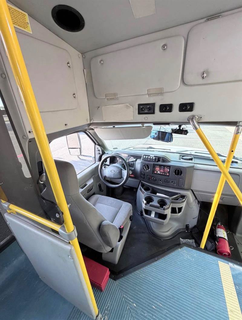 Used 2019 Ford E-450 and Econoline 450 Super Duty w/ Shuttle Bus Prep Package RWD image 8