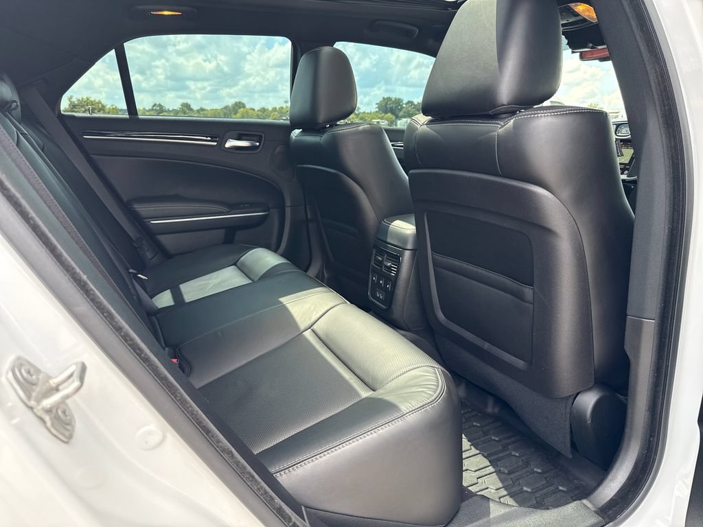 Used 2023 Chrysler 300 S w/ Comfort Group RWD image 40