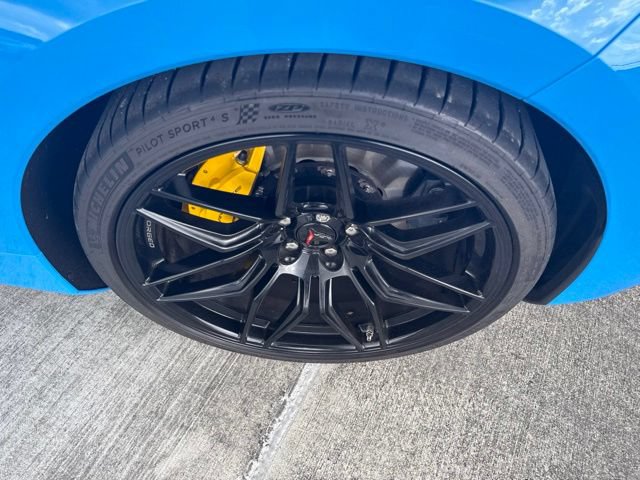 Used 2025 Chevrolet Corvette Z06 RWD image 18