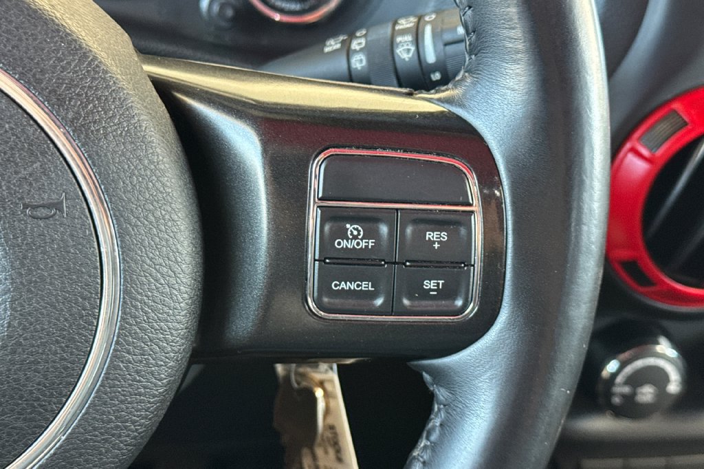Used 2017 Jeep Wrangler Unlimited Rubicon AWD/4WD image 25