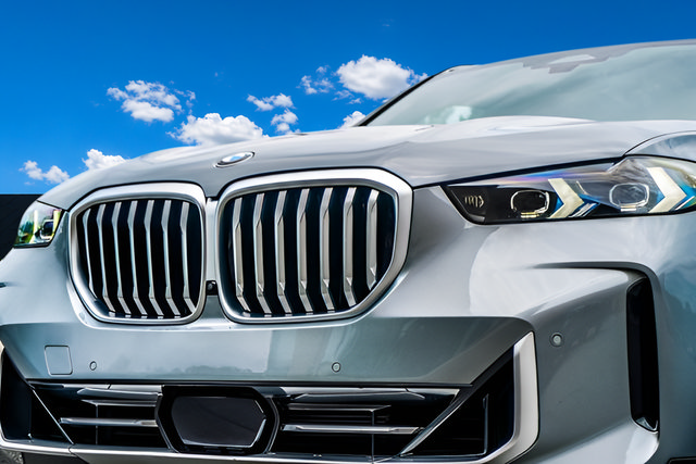 Used 2024 BMW X5 sDrive40i w/ Premium Package RWD image 55