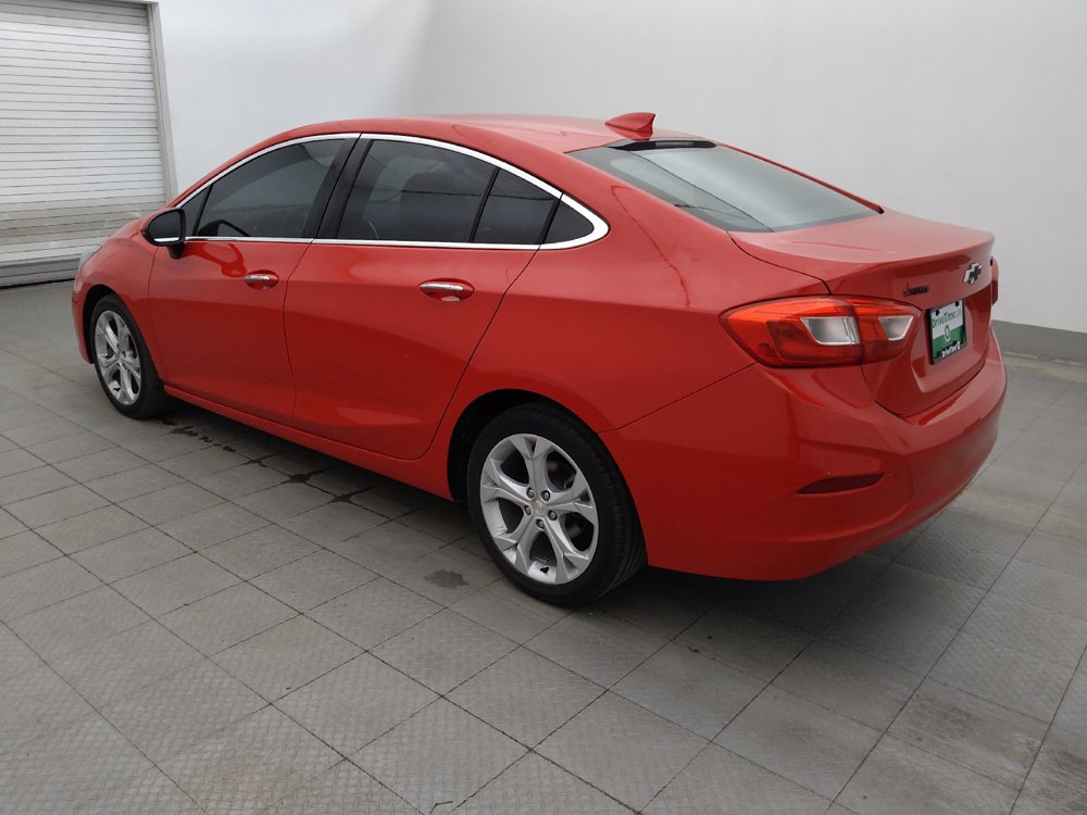 Used 2017 Chevrolet Cruze Premier FWD image 3