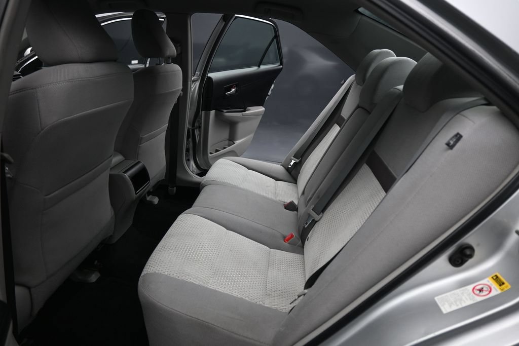 Used 2014 Toyota Camry LE FWD image 15