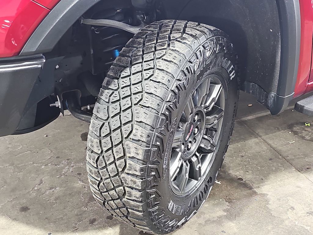 Used 2024 GMC Sierra 1500 AT4X image 38