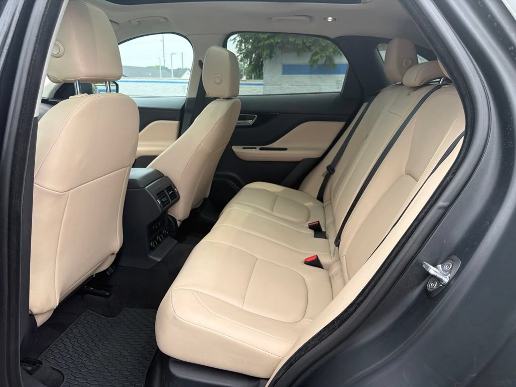 Used 2017 Jaguar F-PACE Premium AWD/4WD image 19