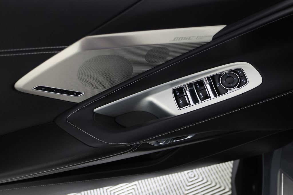 Used 2025 Chevrolet Corvette Z06 RWD image 16