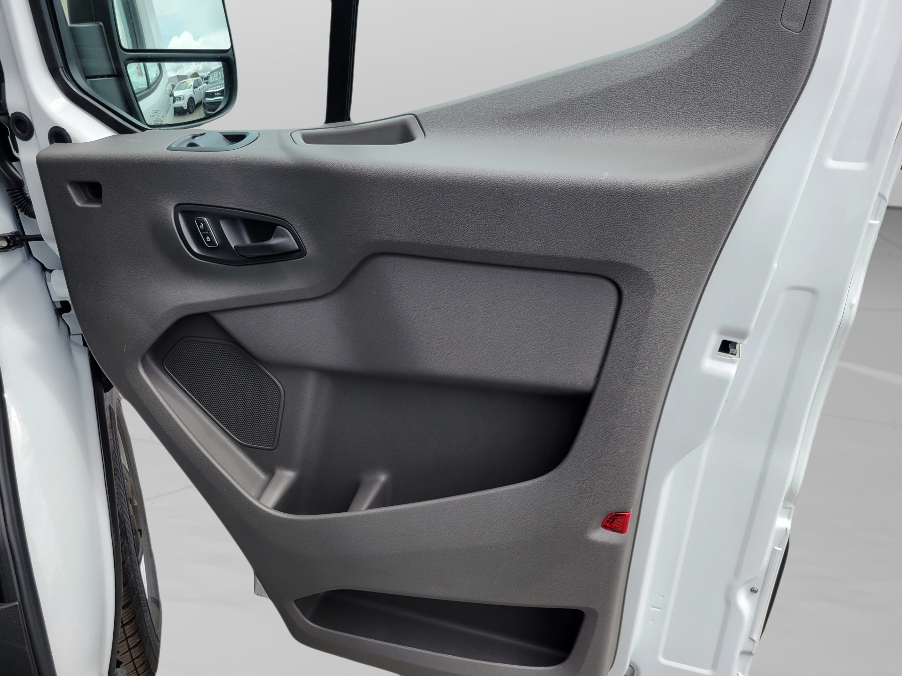 New 2026 Ford Transit 250 148 Medium Roof w/ Load Area Protection Package RWD image 12