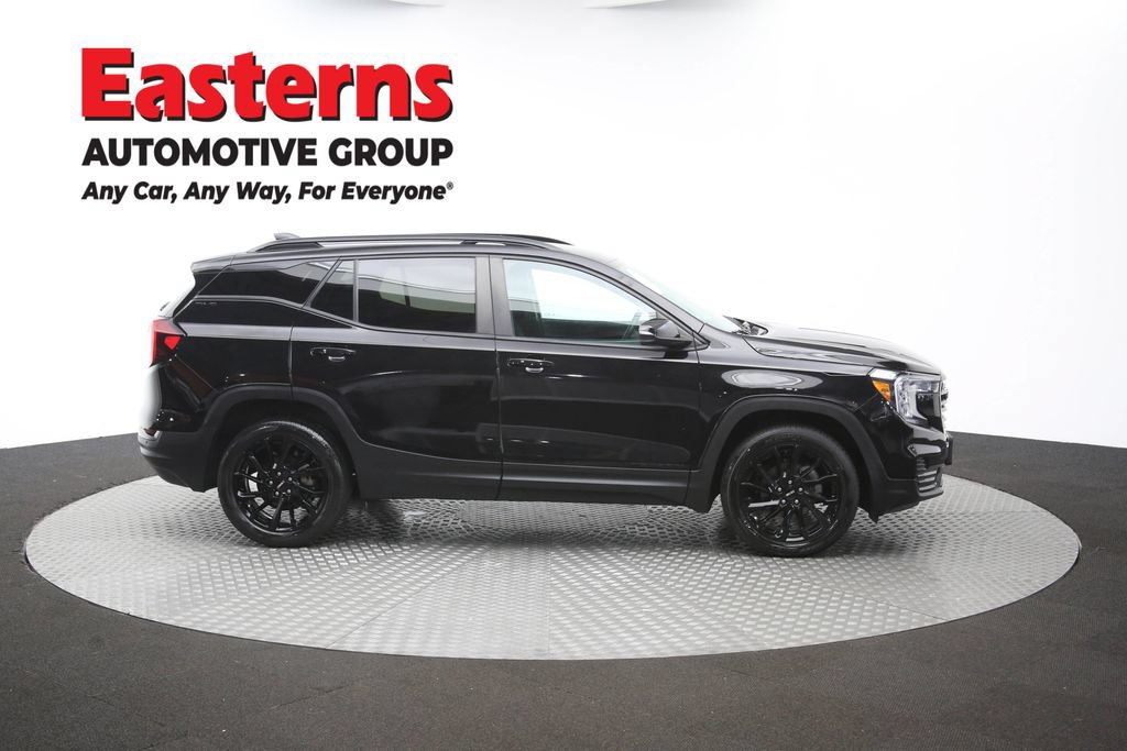Used 2023 GMC Terrain SLE w/ Driver Convenience Package AWD/4WD image 46