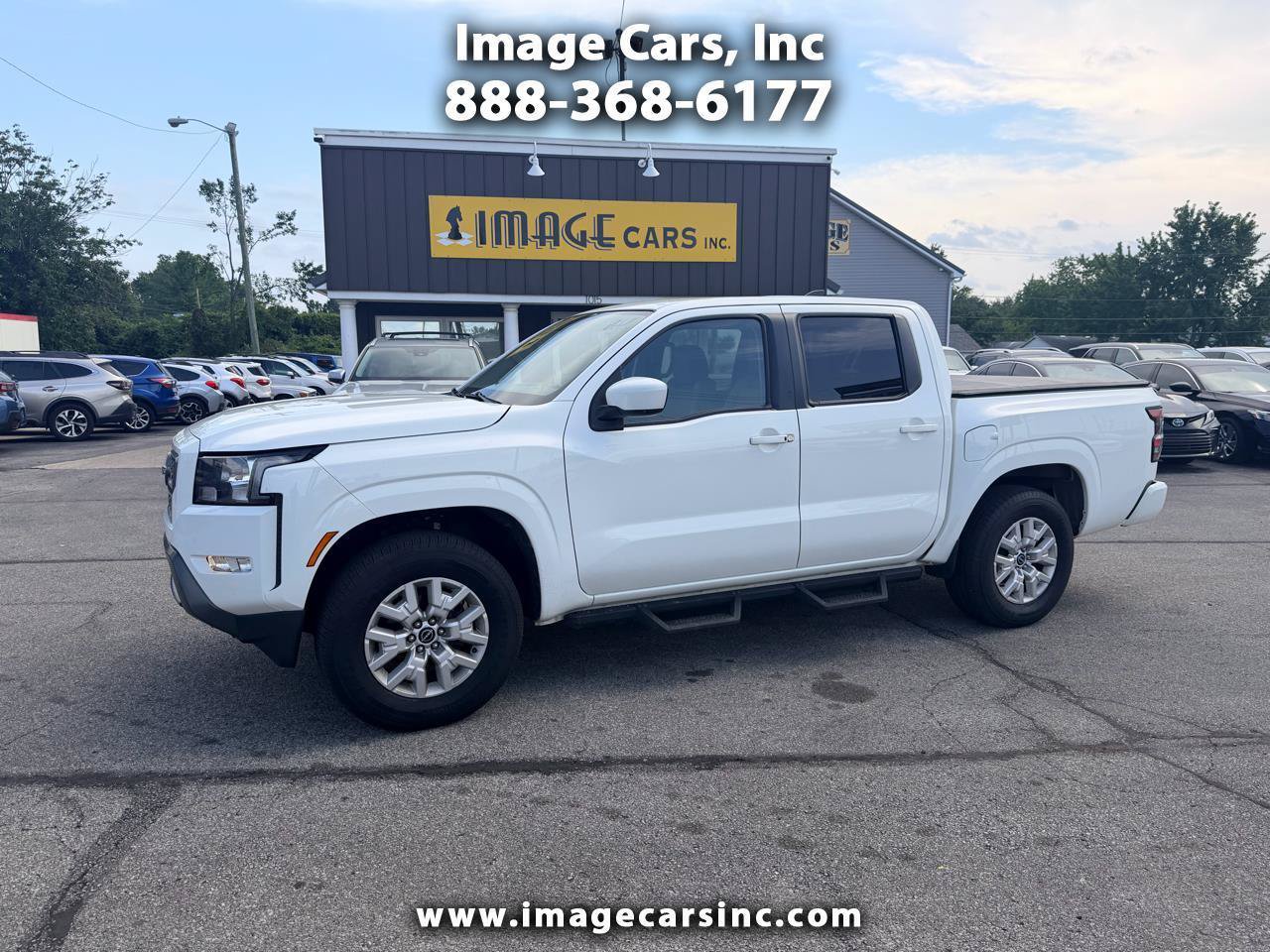 Used 2022 Nissan Frontier SV AWD/4WD image 1