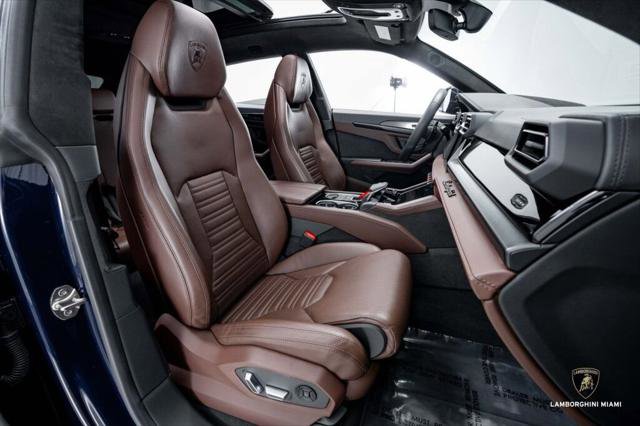 Used 2025 Lamborghini Urus SE image 41