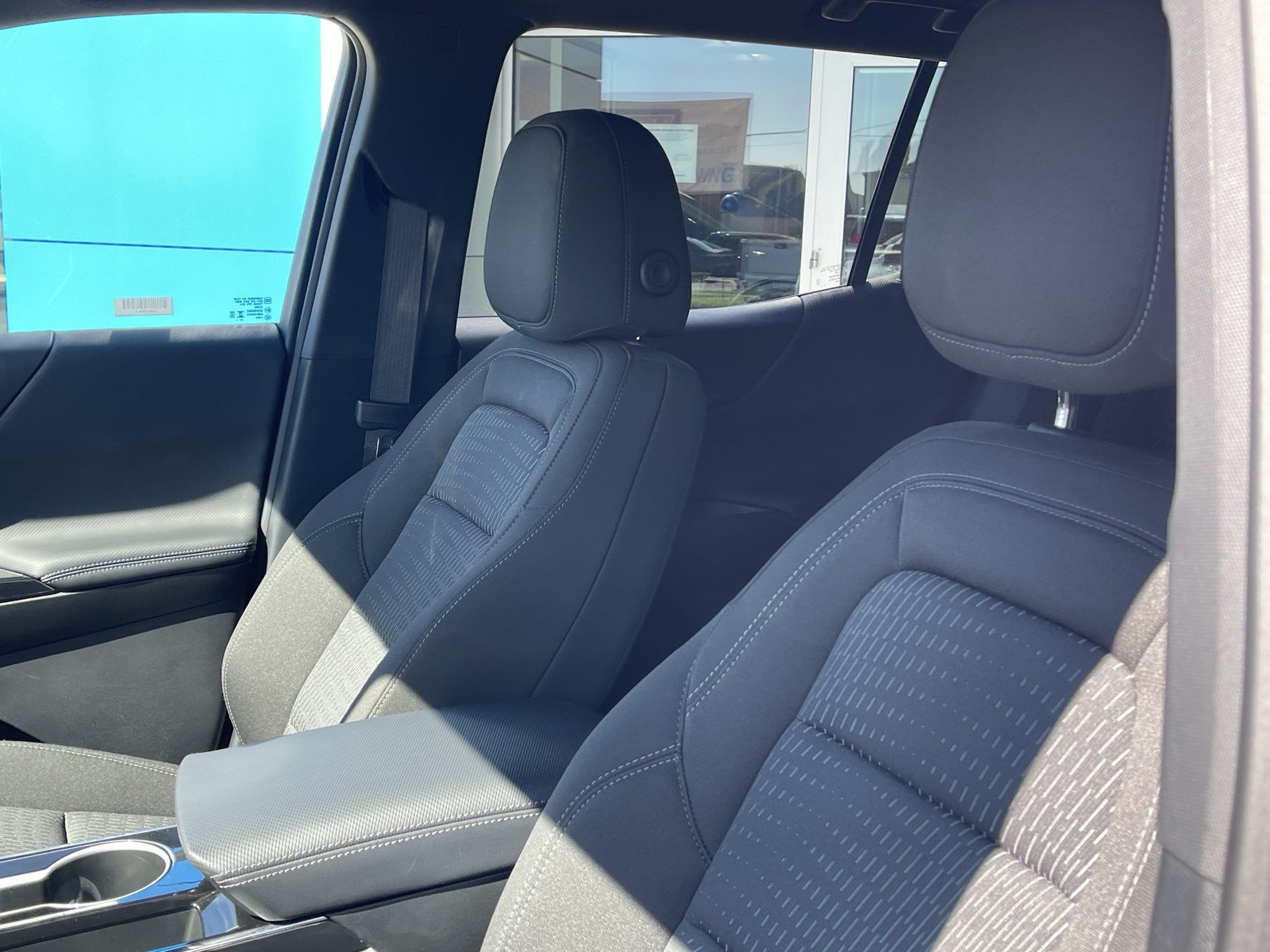 Used 2026 Chevrolet Equinox LT AWD/4WD image 18