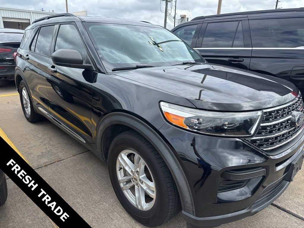 Used 2021 Ford Explorer XLT image 1