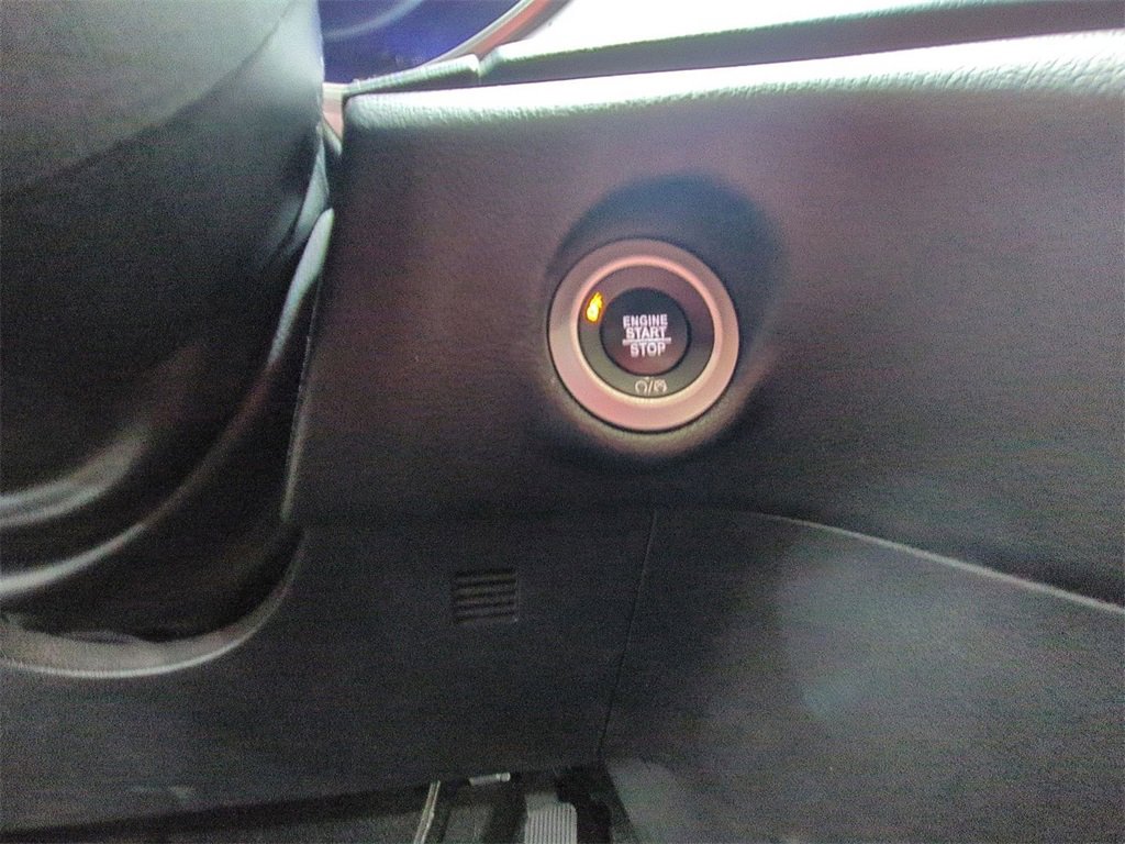 Used 2020 Chrysler Pacifica Touring-L image 17