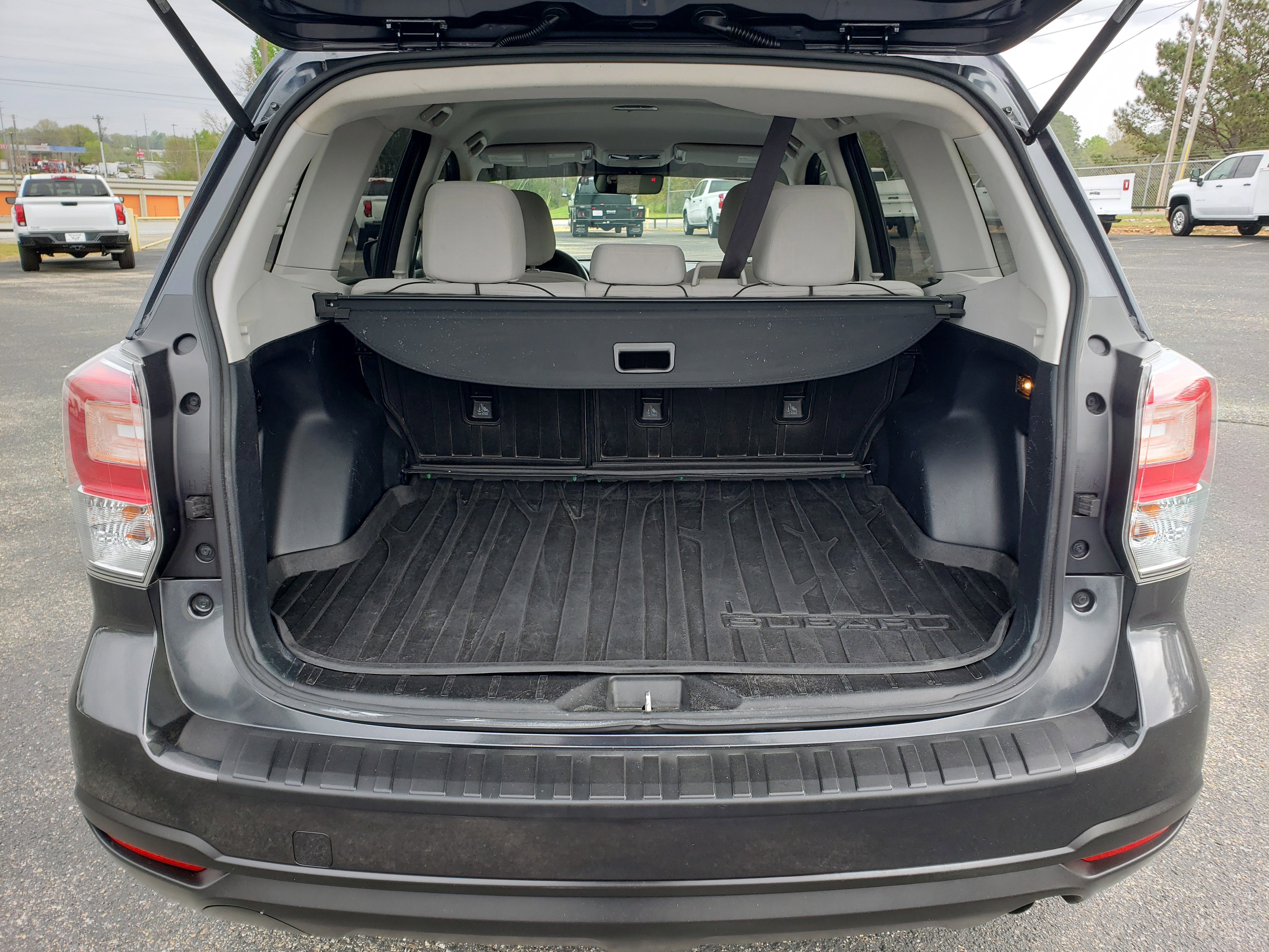 Used 2018 Subaru Forester 2.5i w/ Alloy Wheel Package image 10