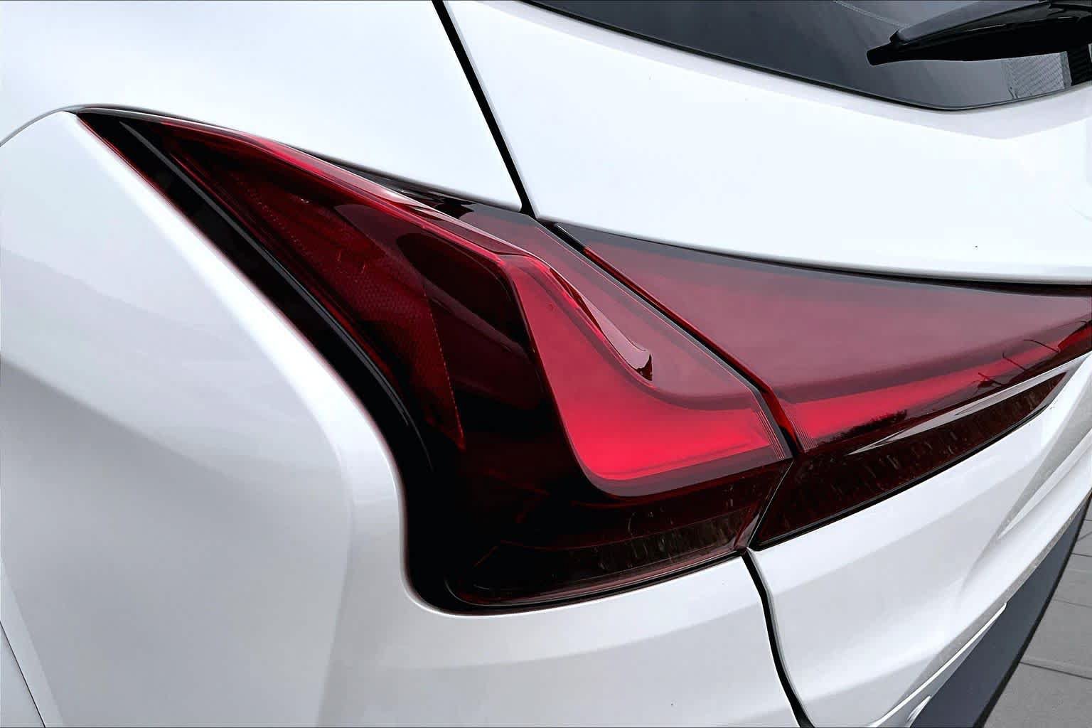 Used 2025 Lexus UX 300h FWD w/ Cold Area Package image 28