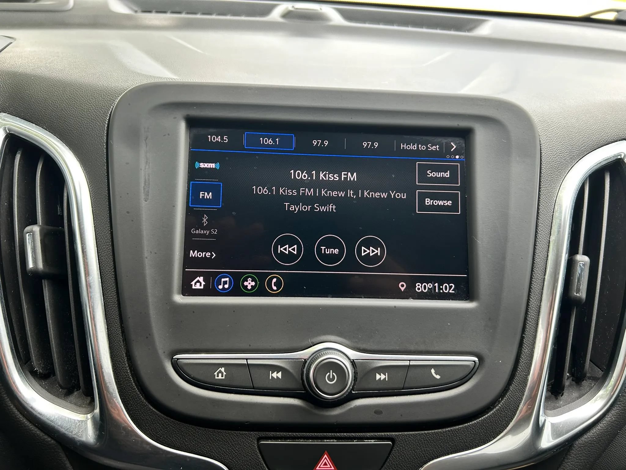 Used 2021 Chevrolet Equinox LT FWD image 21