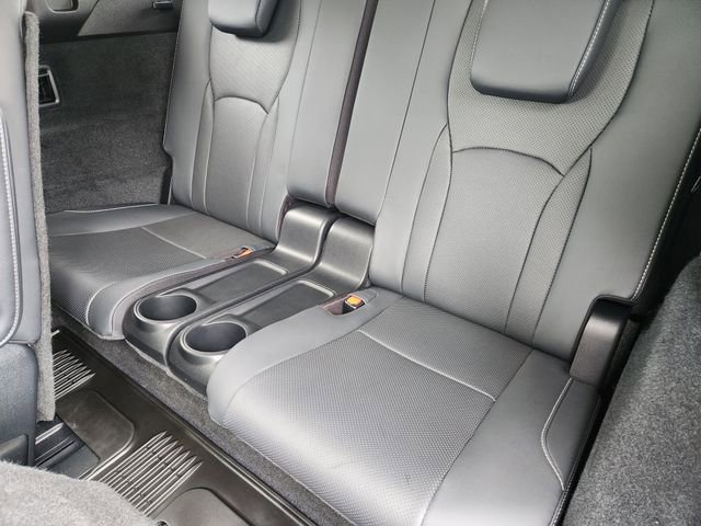 Used 2021 Lexus RX 350L Premium w/ Premium Package image 31