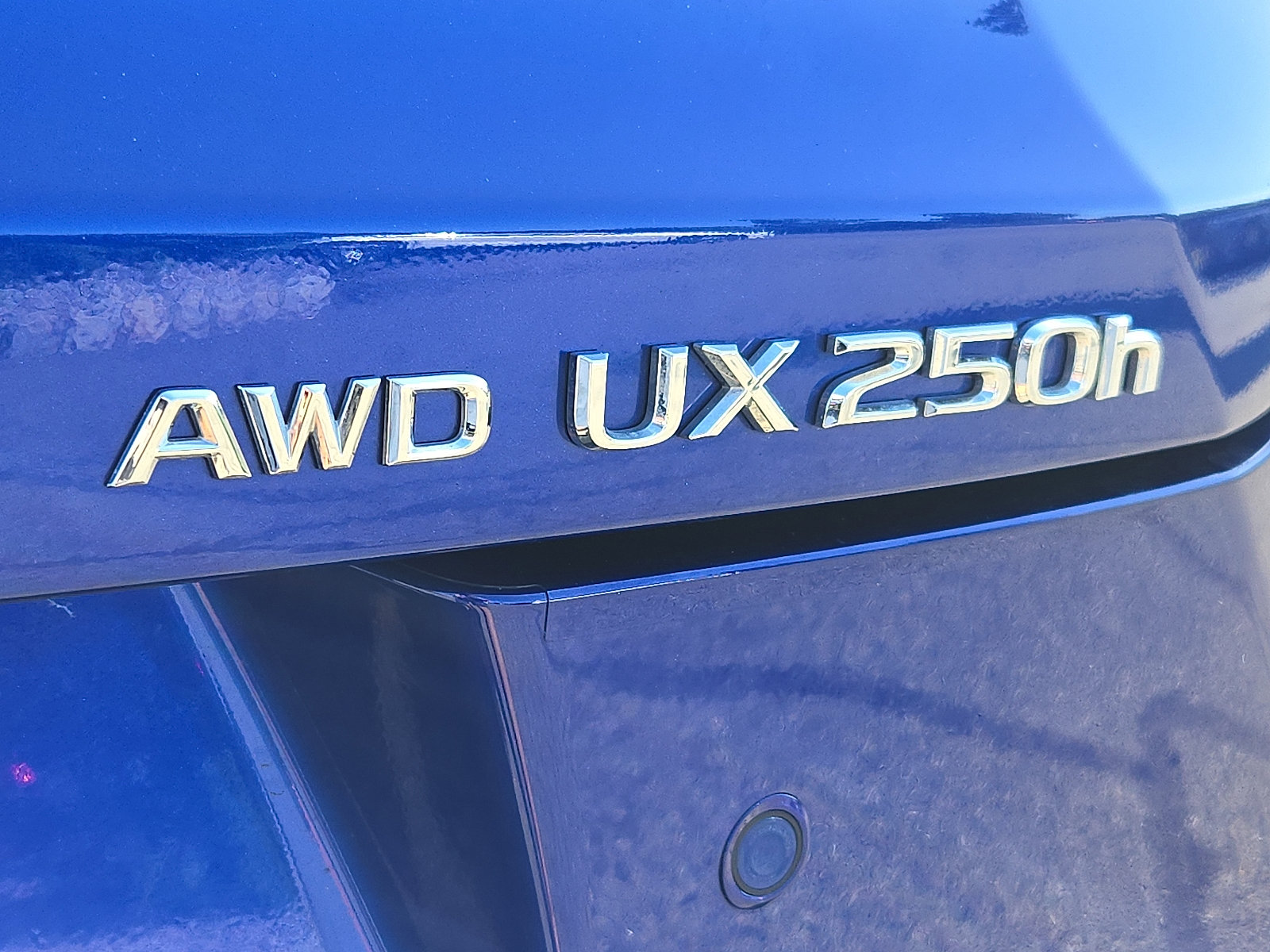 Certified 2023 Lexus UX 250h F Sport w/ Accessory Package (Z1) AWD/4WD image 31