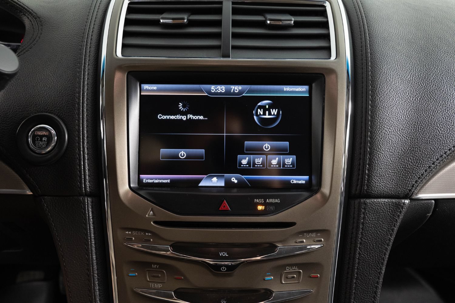 Used 2013 Lincoln MKX AWD image 34