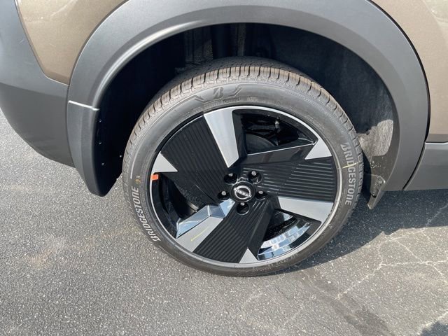 New 2025 Nissan Kicks SR image 34