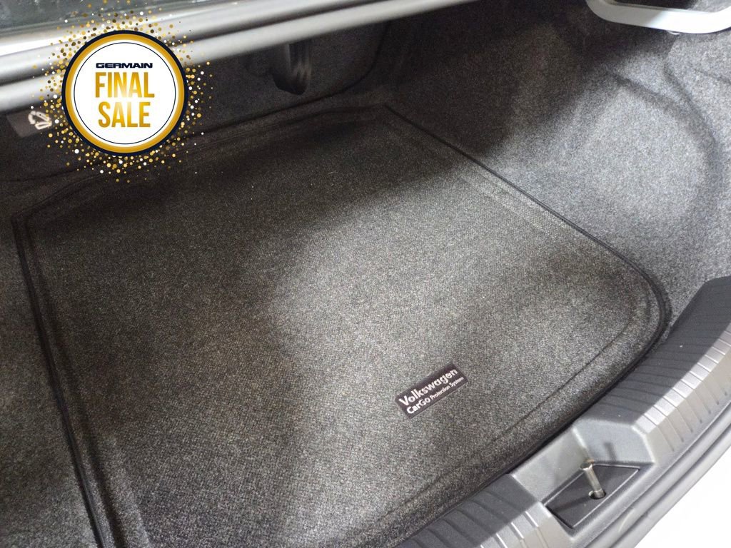 Certified 2025 Volkswagen Jetta SE w/ Sunroof Package image 20