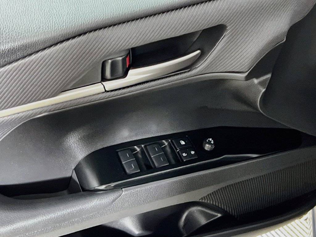 Used 2025 Toyota Camry SE w/ Multimedia Upgrade Package FWD image 14