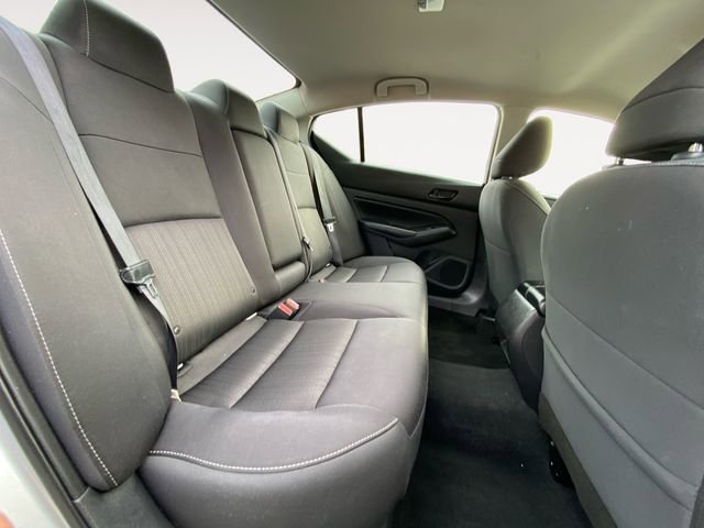 Used 2024 Nissan Altima 2.5 SV image 14