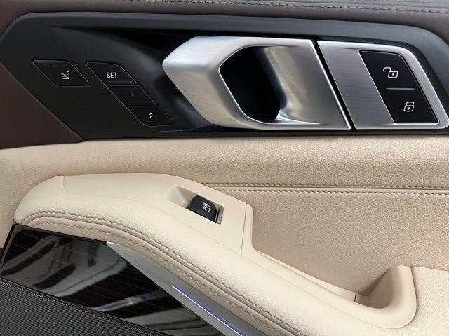 Used 2019 BMW X5 xDrive40i w/ M Sport Package image 55