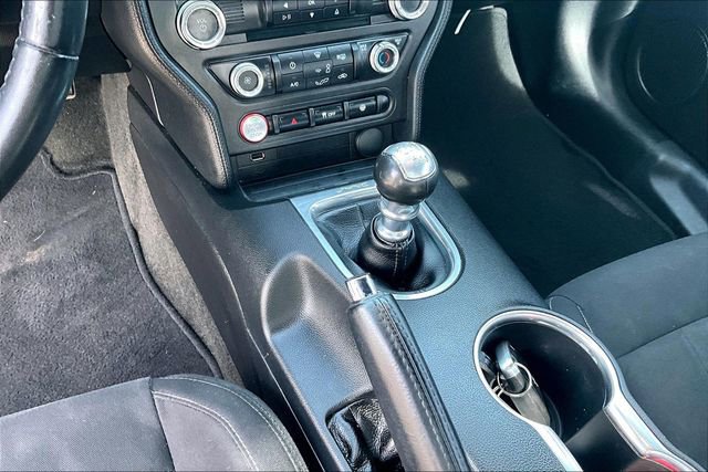 Used 2018 Ford Mustang EcoBoost image 11