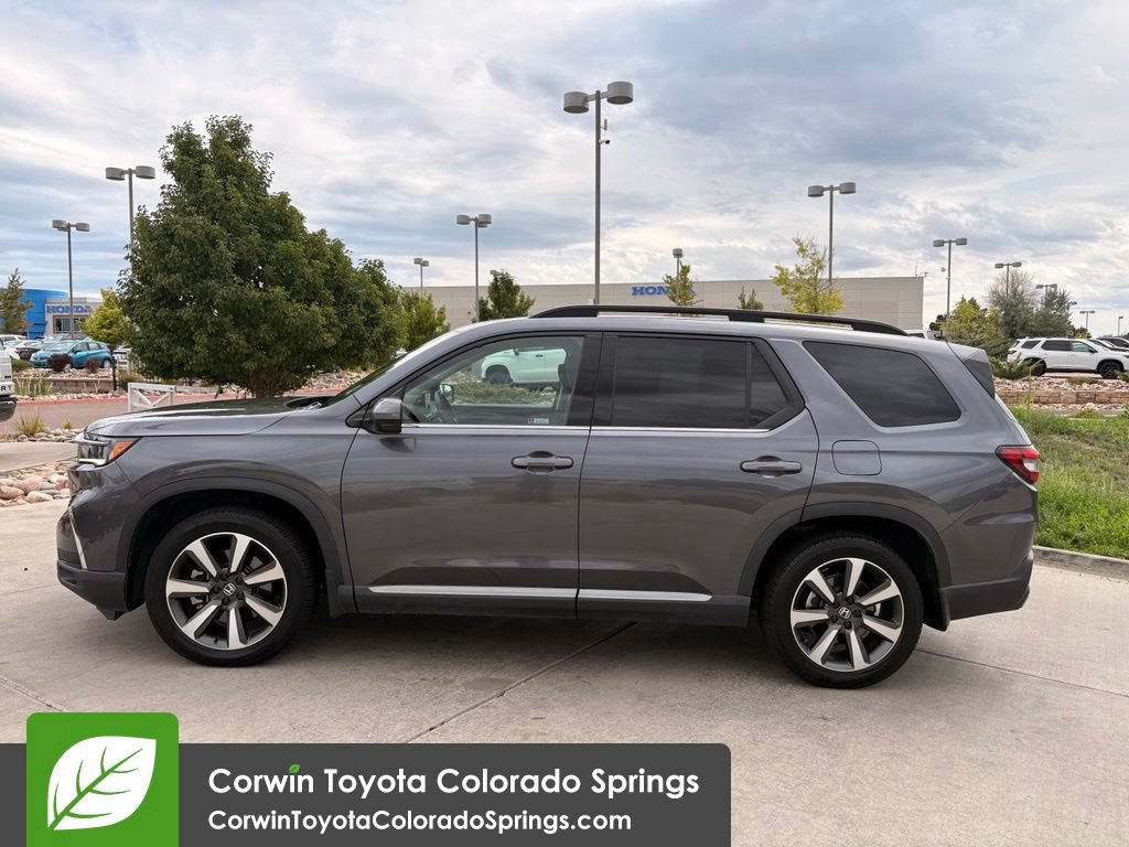 Used 2023 Honda Pilot Elite image 4