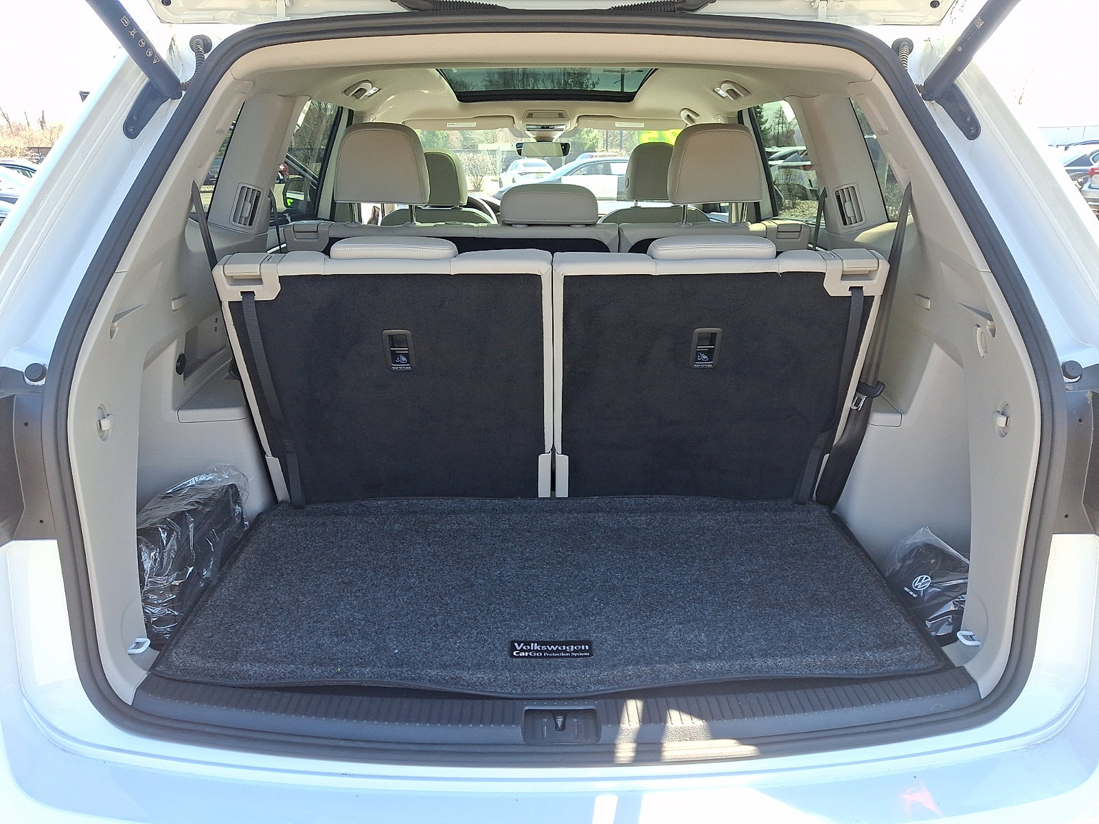 Used 2025 Volkswagen Atlas SEL Premium R-Line AWD/4WD image 28