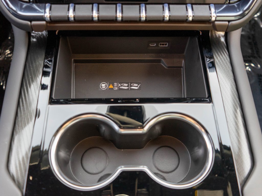 New 2026 GMC Yukon XL AT4 image 30