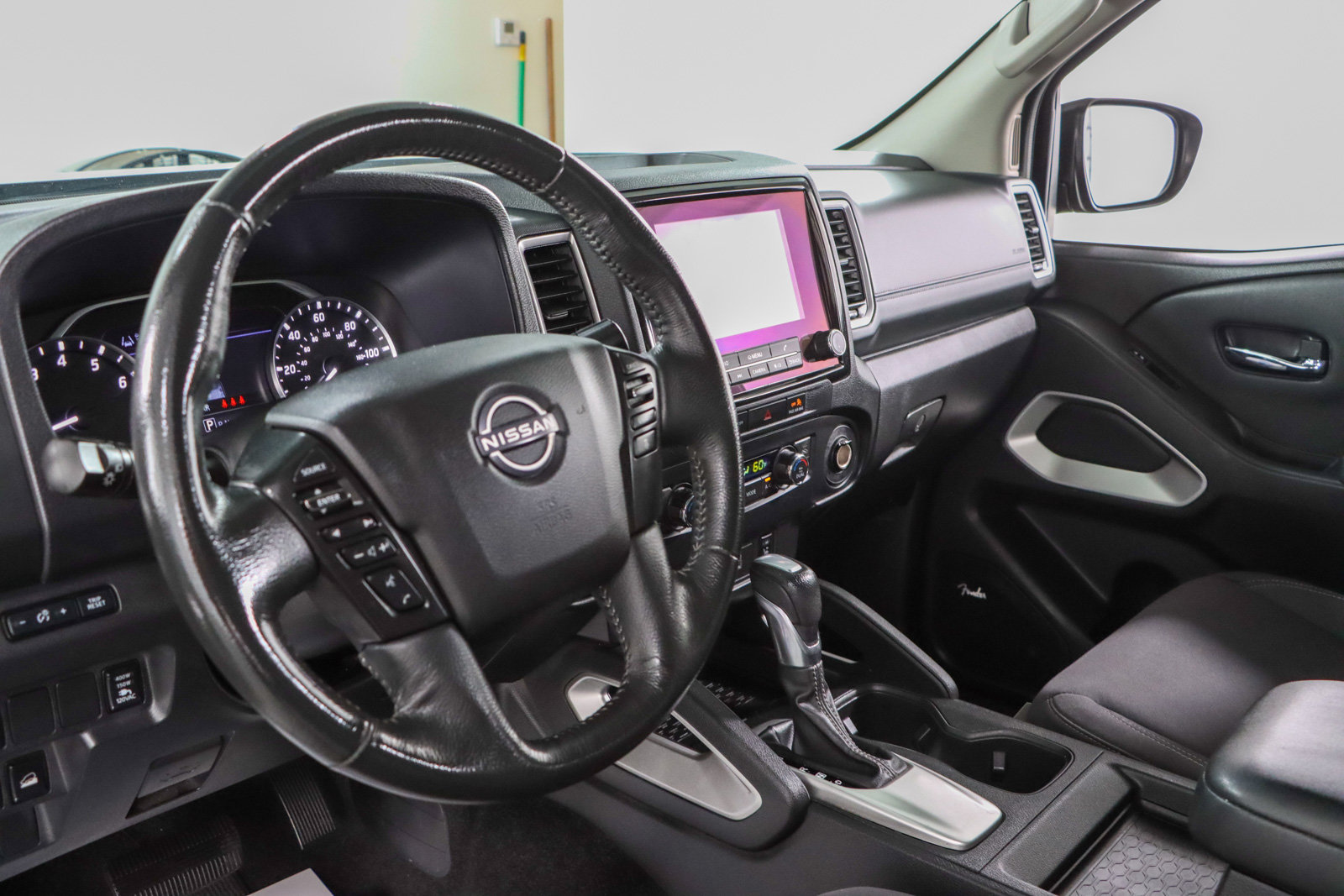 Used 2023 Nissan Frontier SV w/ SV Convenience Package AWD/4WD image 25