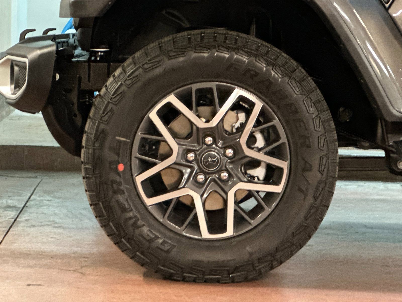 New 2025 Jeep Wrangler Unlimited Sahara w/ Safety Group AWD/4WD image 25