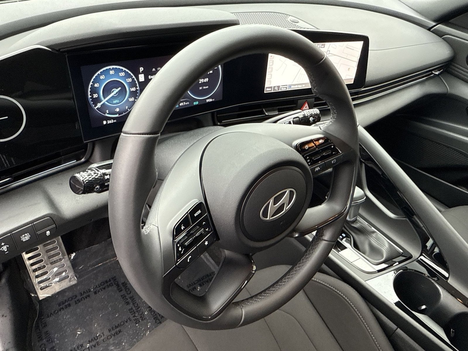 Used 2025 Hyundai Elantra SEL w/ Cargo Package image 15