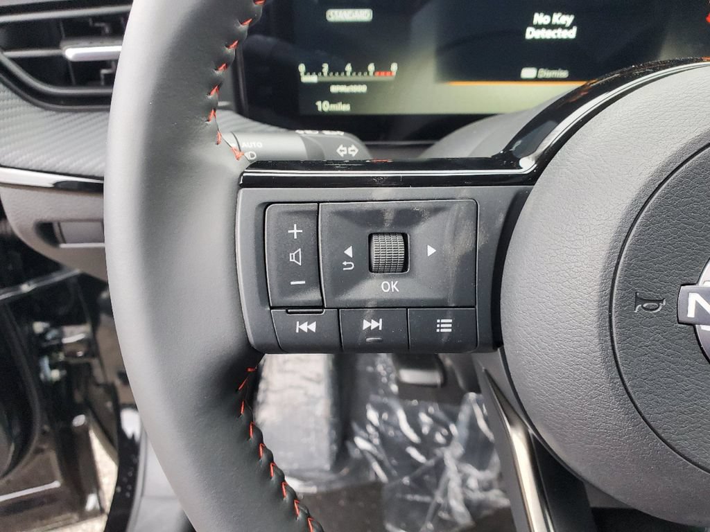 New 2026 Nissan Kicks SR w/ Cold Weather Package AWD/4WD image 22