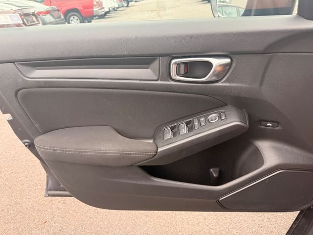 Used 2025 Honda Civic Sport image 7