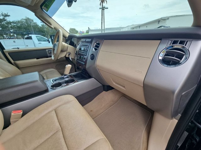 Used 2013 Ford Expedition XLT RWD image 28