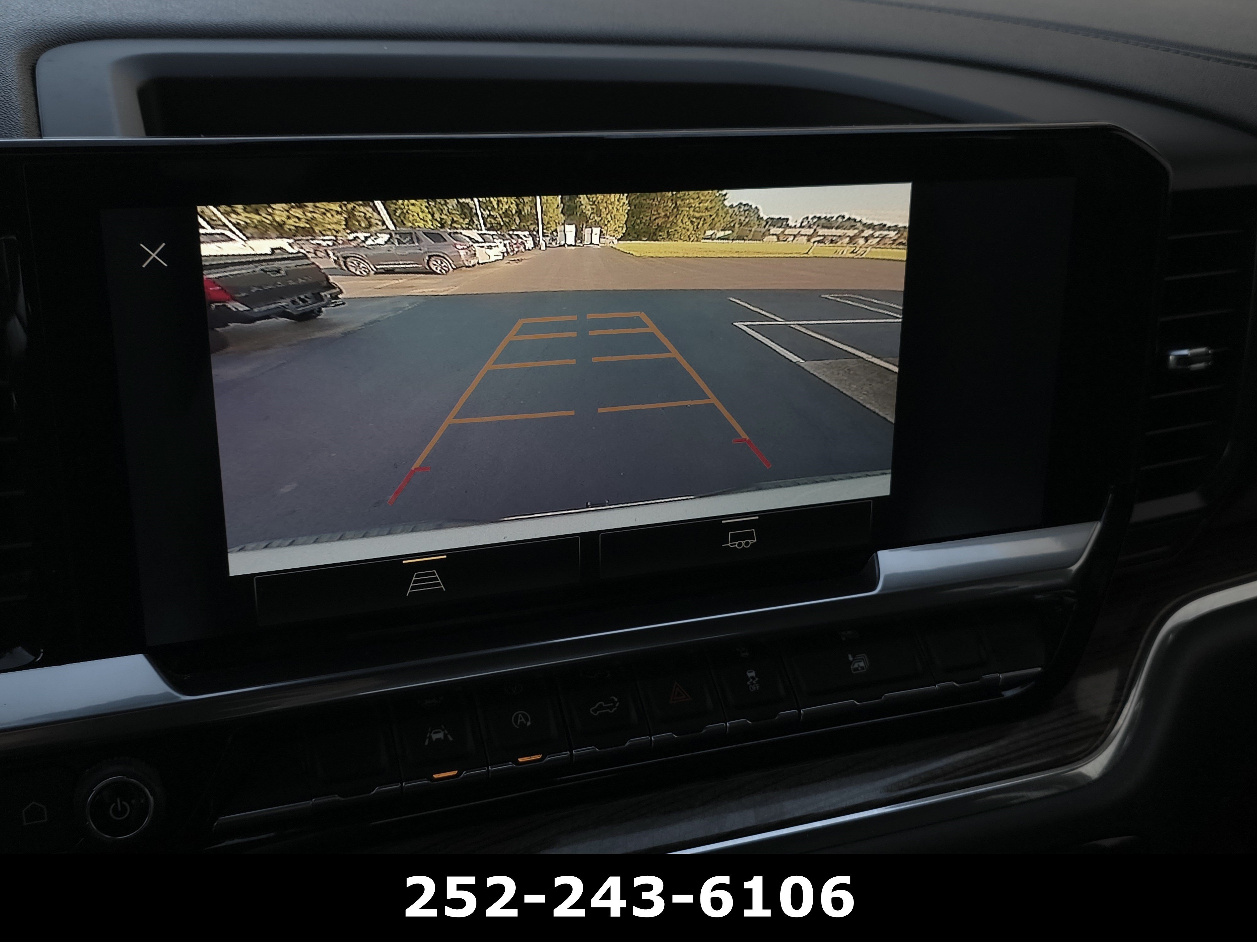 Used 2023 Chevrolet Silverado 1500 LT AWD/4WD image 23