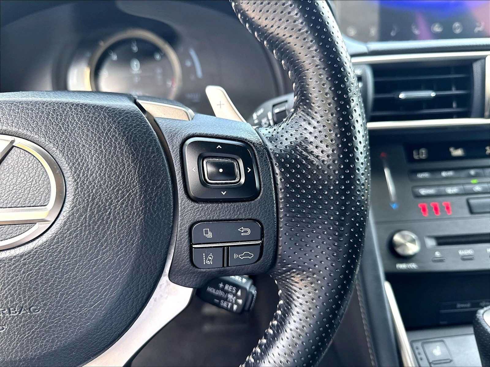 Used 2020 Lexus IS 350 F Sport w/ F Sport Package RWD image 21