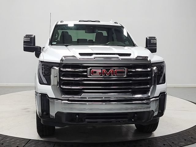Used 2025 GMC Sierra 2500 SLT w/ SLT Convenience Package AWD/4WD image 2